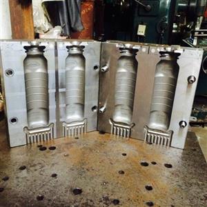 > </div>
<div class=